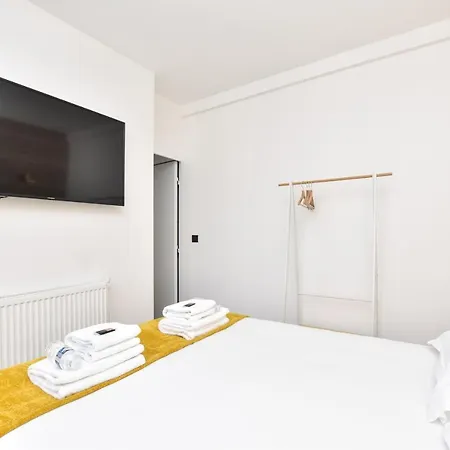 Beaugrenelle - Tour Eiffel 2 Апартаменты *