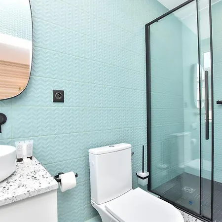 Beaugrenelle - Tour Eiffel 2 * Париж