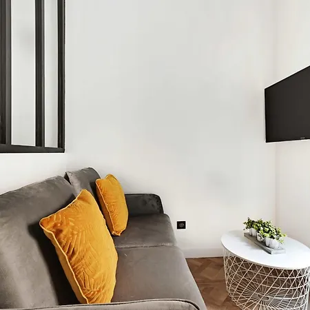 Beaugrenelle - Tour Eiffel 2 * Париж